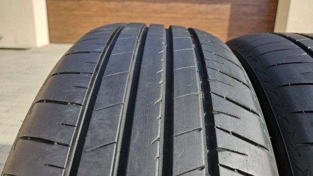 Bridgestone nyri gumi 235/50R20