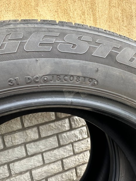 Bridgestone ny�ri gumi 235/60 R18 