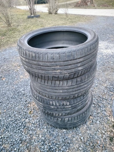 Bridgestone r19 nyri gumi