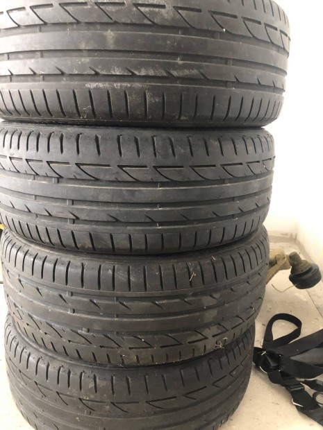 Bridgestone rft 225/45r19 225/45 r19 nyarigumi garnitra 