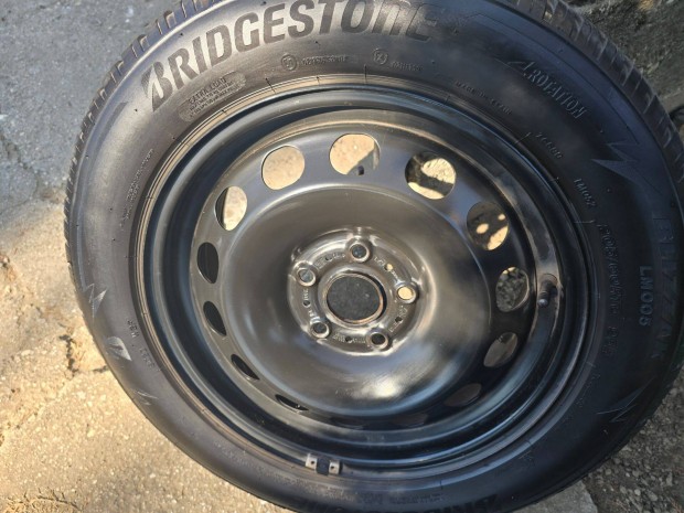 Bridgestone tli gumi 205/60/16