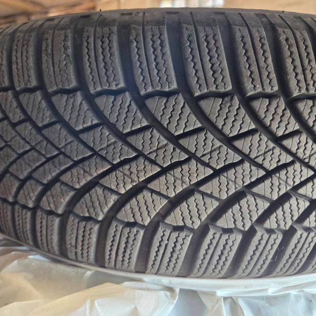 Bridgestone tli gumi