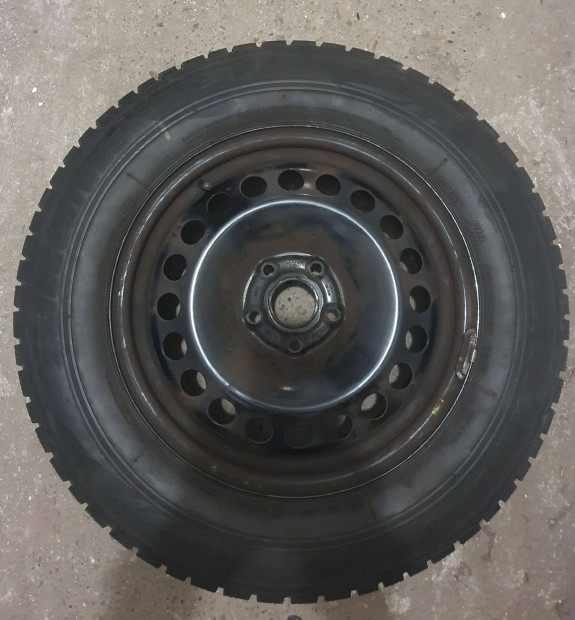 Bridgestone téli gumi acélfelnin 215/65 R16