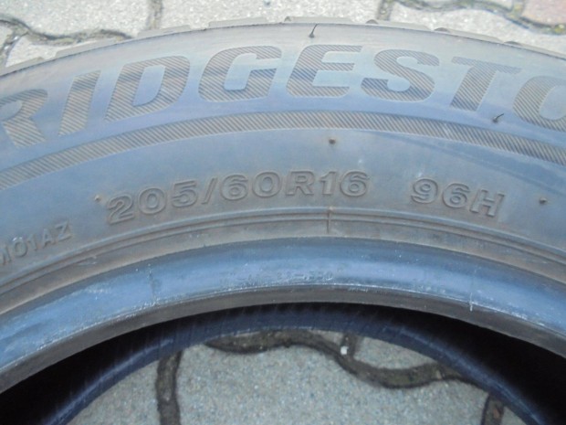 Bridgestone tli gumi kitn llapotban elad