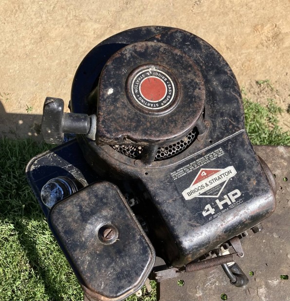 Briggs motor
