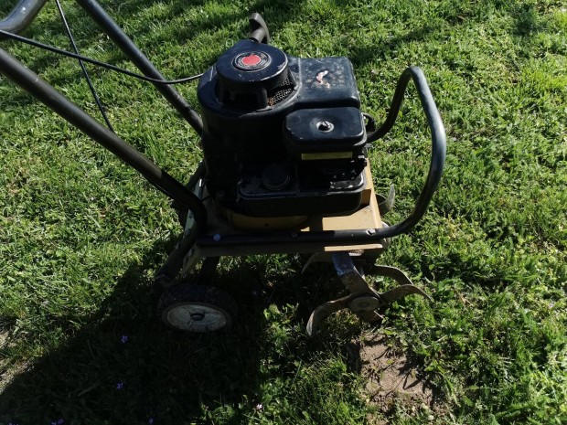 Briggs motoros rotációs kapa