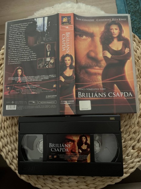 Brillins csapda vhs film