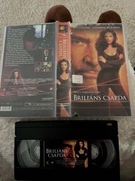Brillins csapda vhs film b kistok