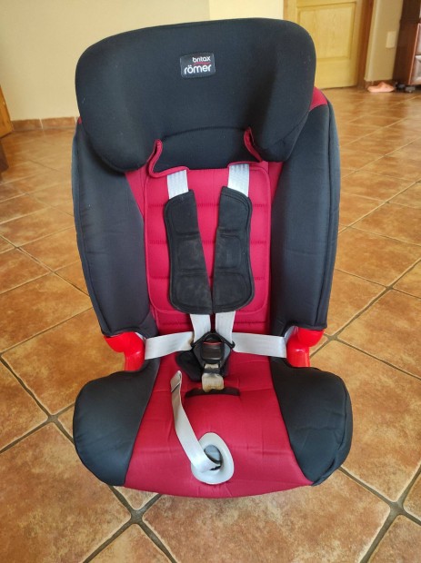 Britax Römer Advansafix III 9-36kg isofix gyerekülés autóba