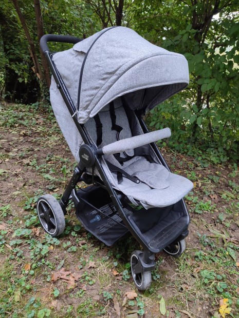 Britax Rmer B-Agile M sport babakocsi