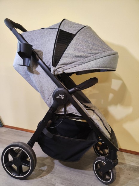 Britax Rmer B-Agile M sport babakocsi 