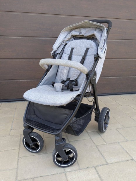 Britax Rmer B-Agile R babakocsi