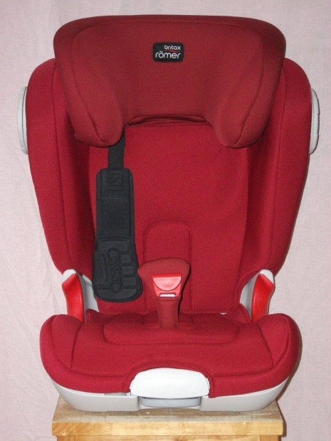 Britax Römer Kidfix II XP Sict 15-36kg isofix gyerekülés autósülés