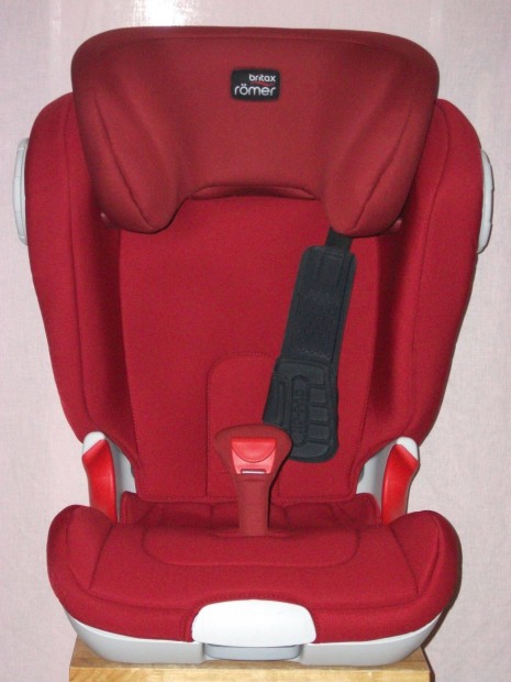 Britax Rmer Kidfix II XP Sict isofix 15-36kg gyerekls ls