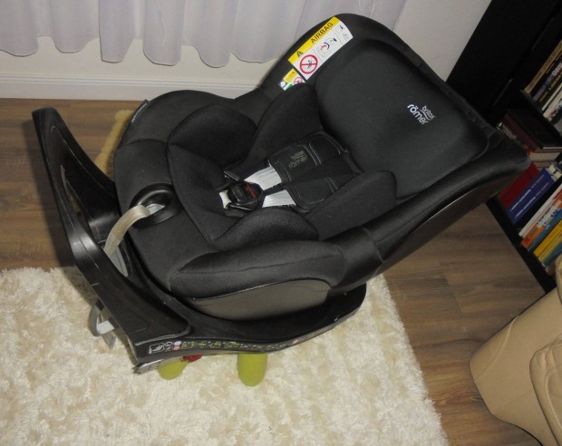 Britax Rmer dualfix M i-size isofix autsls jszltt szktvel