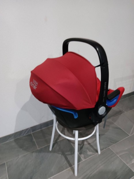 Britax Rmer hordoz i-size j llapotban