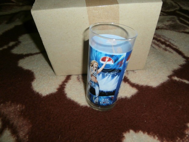 Britney Pepsi pohár