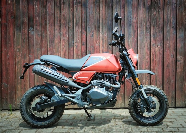 Brixton Crossfire 125 XS