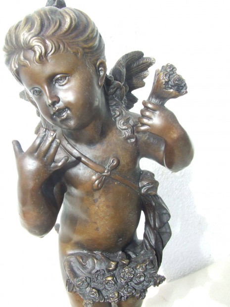 Bronz szobor angyalka