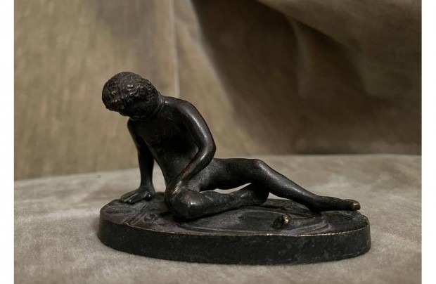 Bronz ülő figura - eladó Szombathelyen