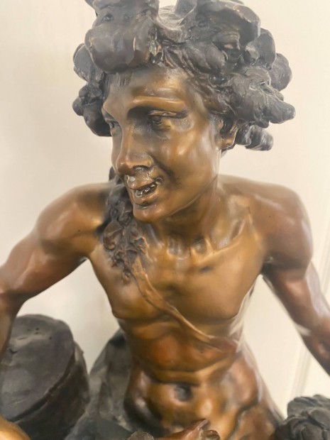 Bronzszobor Clodion Faun puttókkal