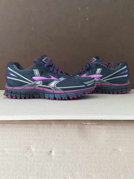 Brooks Adrenaline Gtx ni cip 40-es