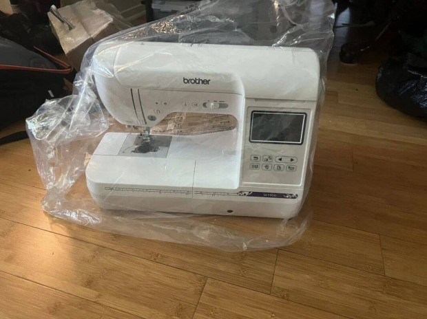 Brother SE1900 Computerized Sewing & Embroidery Machine
