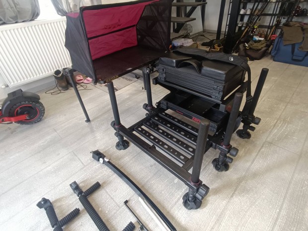 Browning Targus d36 versenyláda kiegészítőkkel.