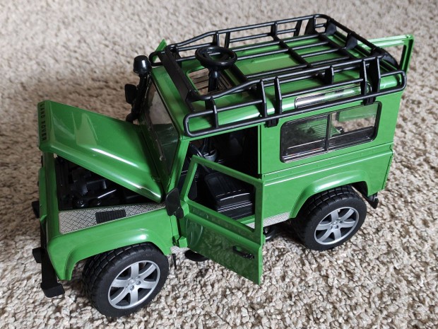 Bruder - Land Rover Defender