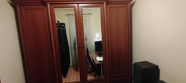 Brw Kent gesztenye gardrb szekrny ruhs szekrny tkrs 