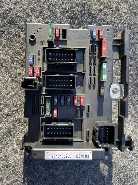 Bsm b3 b-3 b 3 modul biztostk tart tbla biztostktbla 