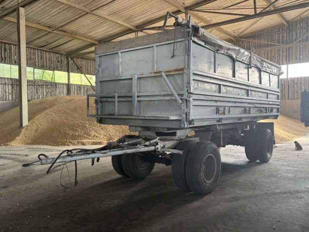 Bss billens ptkocsi 6 mteres