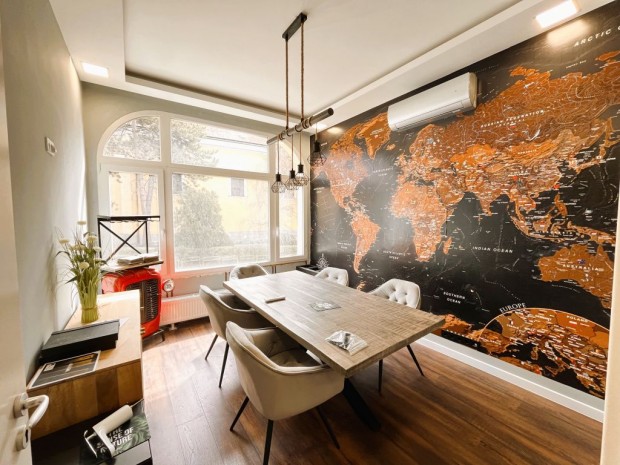 Budakeszi, K�zpont, 161 m2-es, �zlethelyis�g utcai bej�rattal