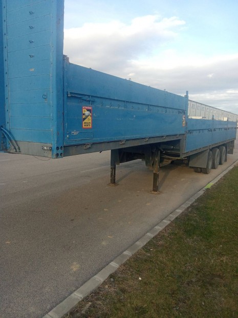 Budamobil m�rk�j� sz�npados p�tkocsi elad�