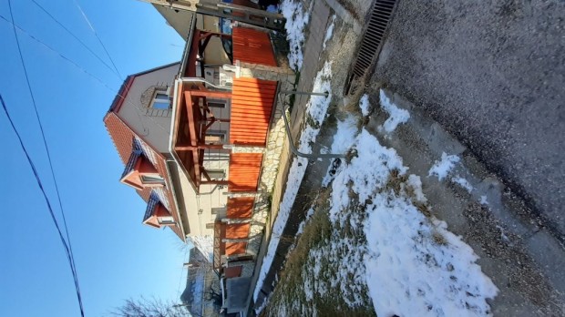 Budaörs, Mátra utca, 140 m2-es, 2 generációs, családi ház, 5+1