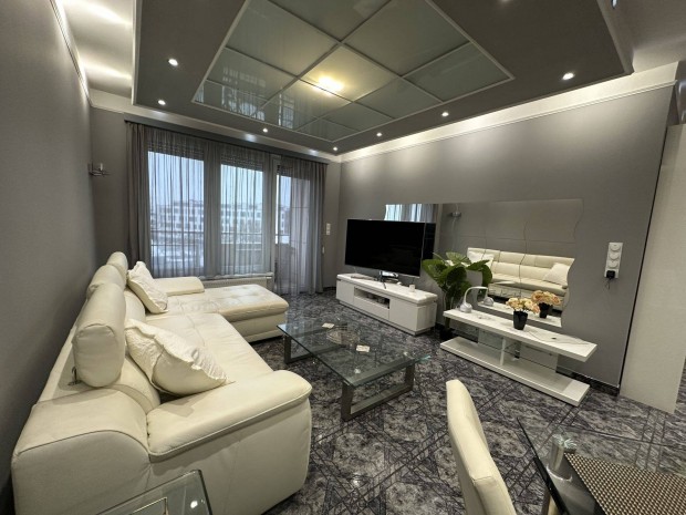 Budapest 14, Istv�nmezei �t / t�rsash�zi lak�s / t�gla / 3 szoba / 92