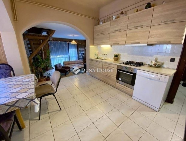 Budapest 18. ker.i elad� 118 nm-es h�z #5163353