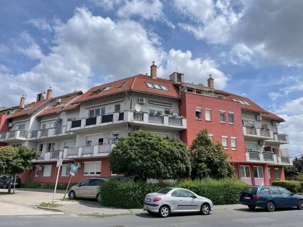 Budapest XX. ker. panorámás 93 nm 3 szobás újszerű lakás tulajdonostól