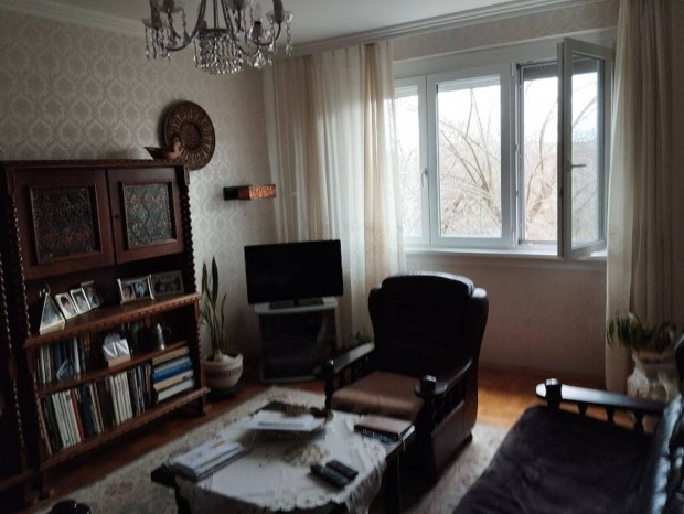 Budapesten Csal�dosoknak 4 szob�s j� �llapot� lak�s elad� 78.9M