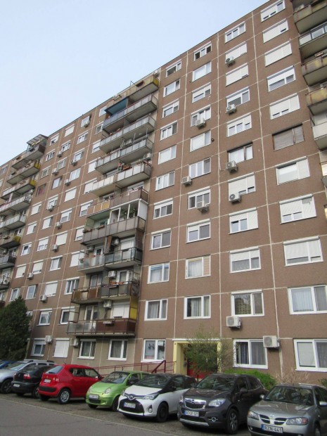 Budapesten a XV. kerletben 1,5 szobs 10. emeleti laks elad