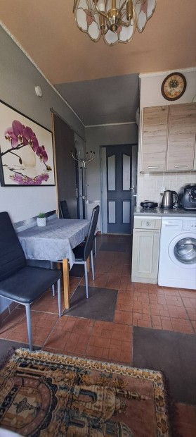 Budapestn�l munk�s brig�doknak olcs� sz�ll�s Apartmanokba