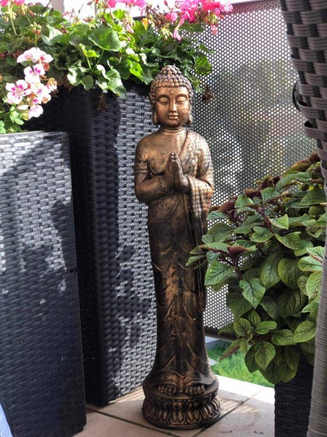 Buddha-szobor...