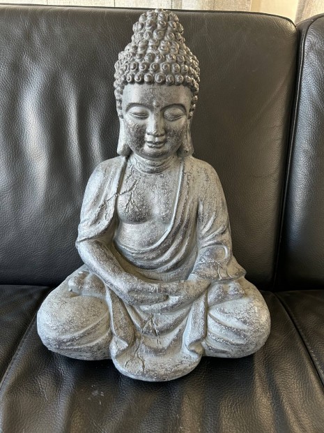 Buddha szobor elad 43cm magas