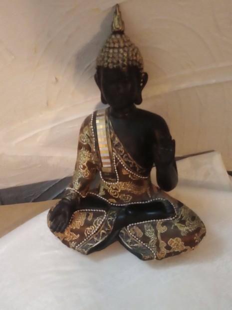 Budha Szobor 25cm magas 35000ft buda