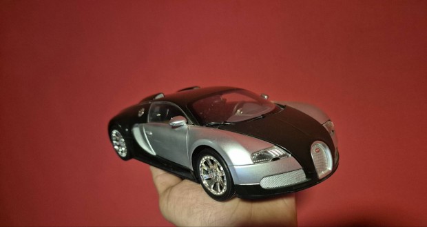 Bugatti Veyron 1:18