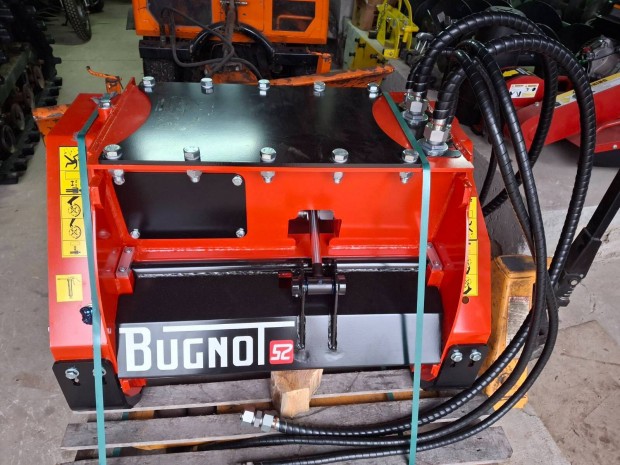 Bugnot erd�szeti sz�rz�z� 5-15 tonn�s markol�ra