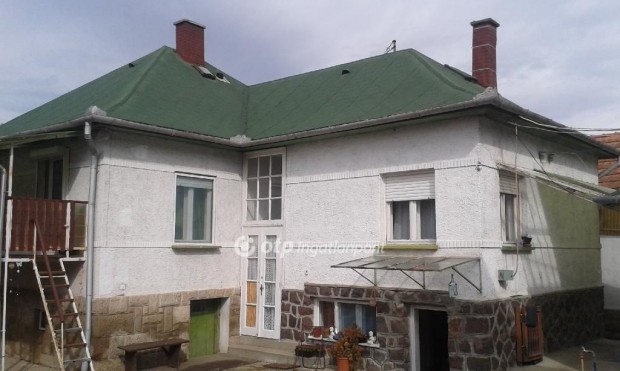 B�kksz�ki 114 nm-es h�z elad�