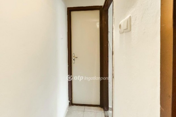 B�kksz�ki 130 nm-es h�z elad�