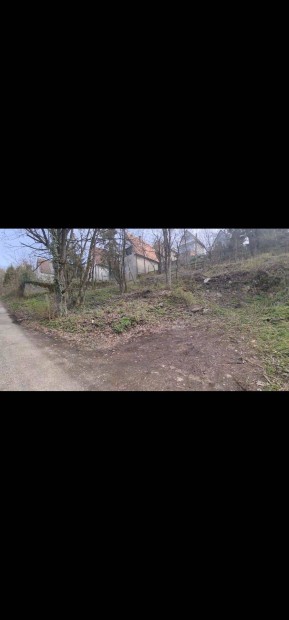 B�kkszentkereszt belter�leti telek elad�