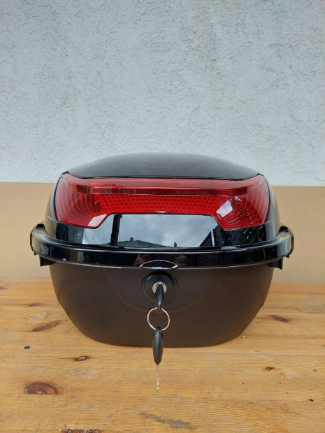 Buk�sisak doboz, motoros doboz